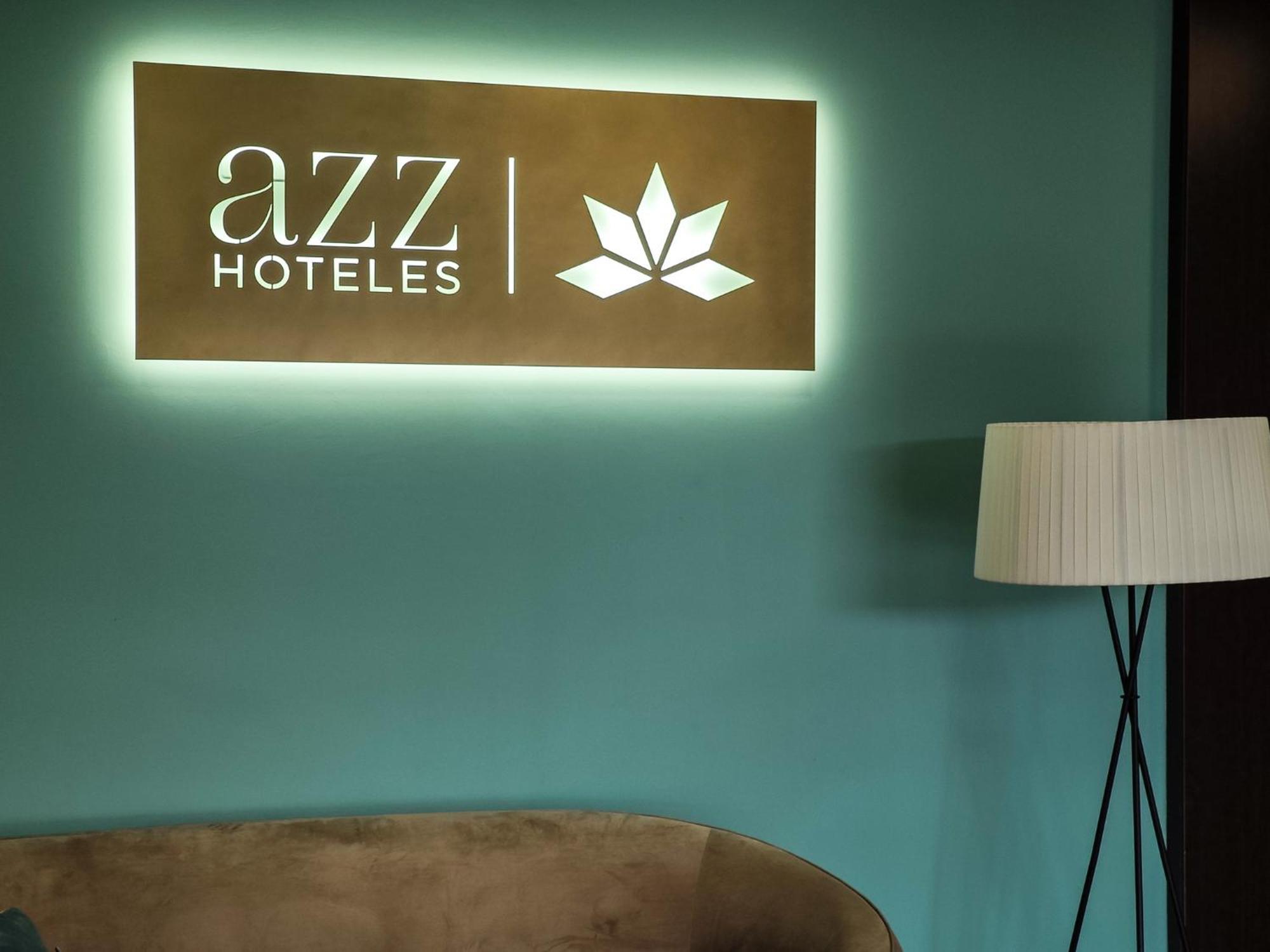 Azz Pamplona Norte Hotel Екстер'єр фото